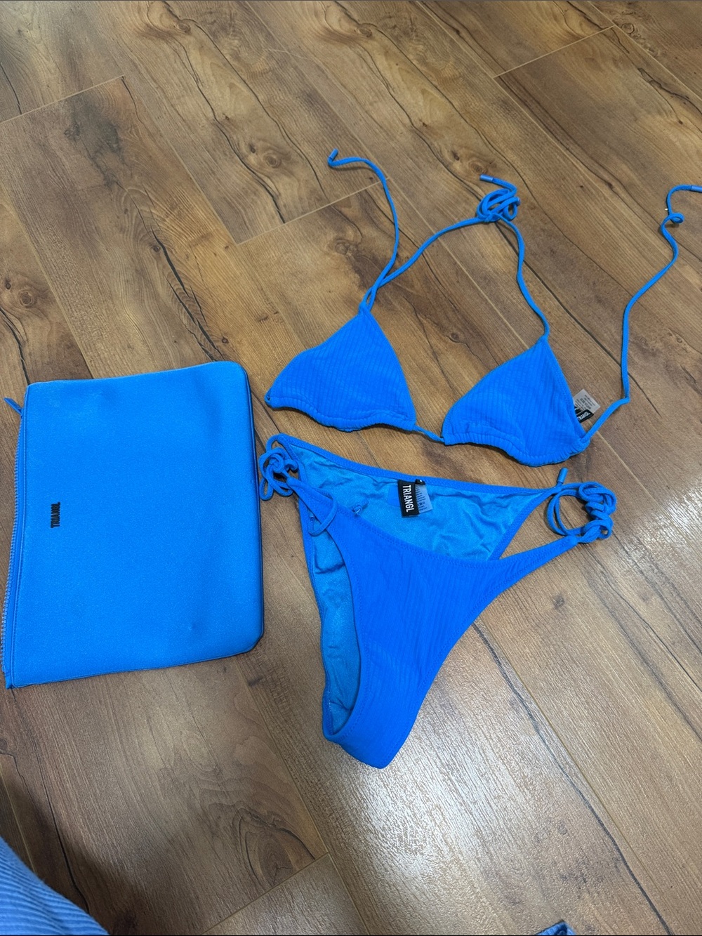 Triangl blue bikini